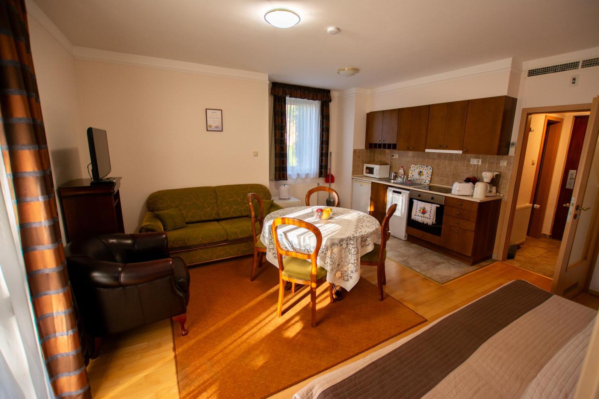 Bernadett Villa Apartman 3 Бік Екстер'єр фото